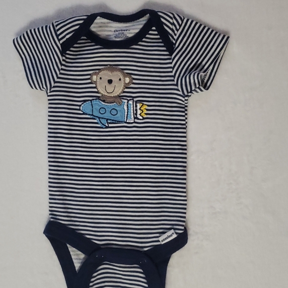 Gerber onesie lot - Picture 2 of 5